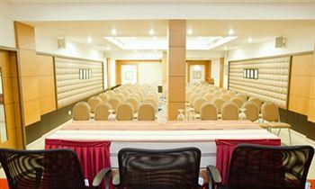 Hotel Pookodans International Kondotty ภายนอก รูปภาพ