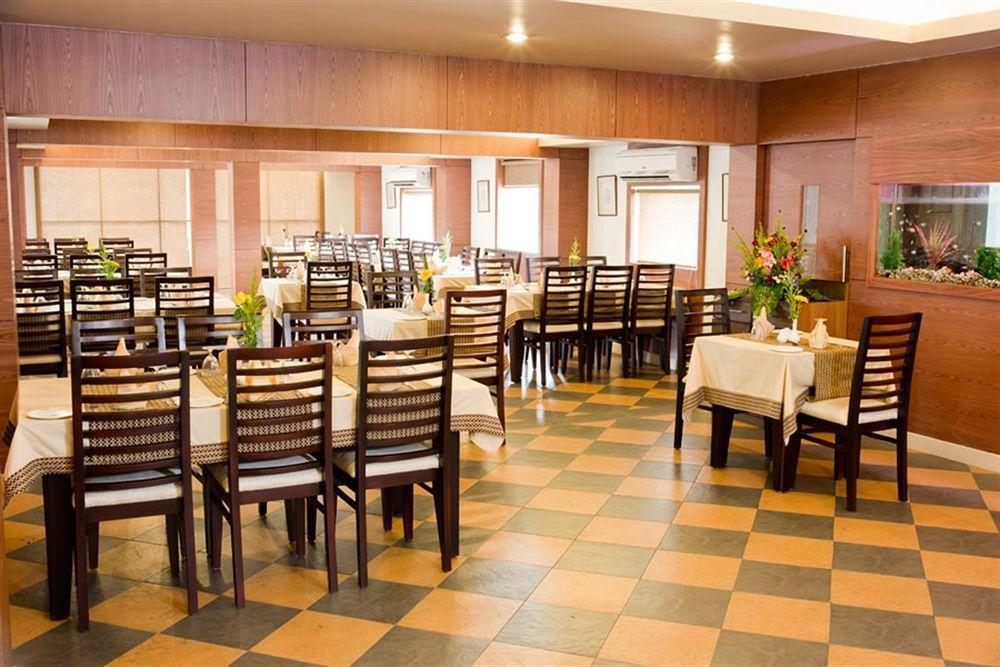 Hotel Pookodans International Kondotty ภายนอก รูปภาพ