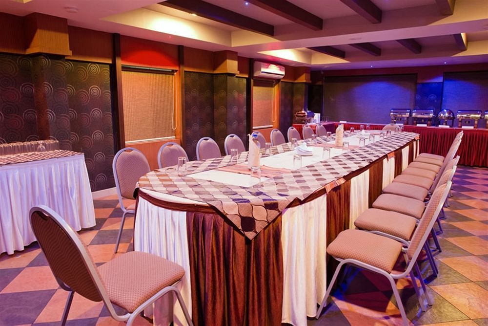 Hotel Pookodans International Kondotty ภายนอก รูปภาพ