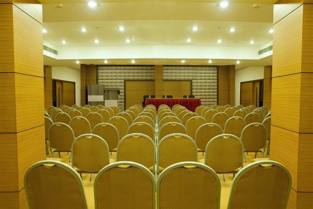 Hotel Pookodans International Kondotty ภายนอก รูปภาพ